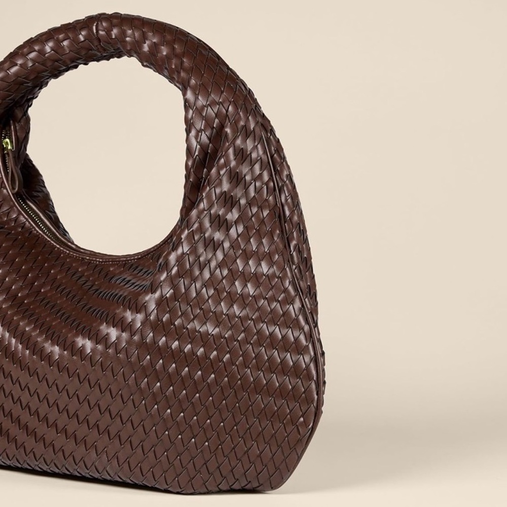 NWT Amazon Essentials Elegant Brown Woven Hobo Bag - Picture 4 of 6